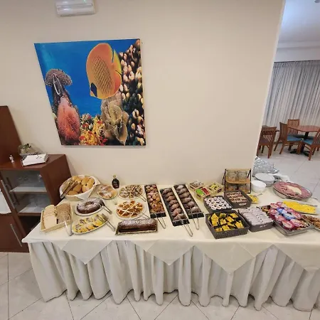 Ξενοδοχείο Savana 3*